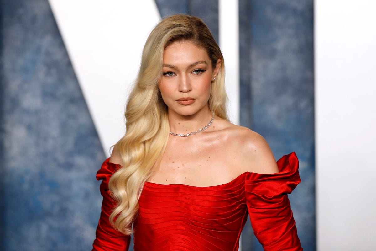 Gigi Hadid's birthday make-up proves bright pink blush is back