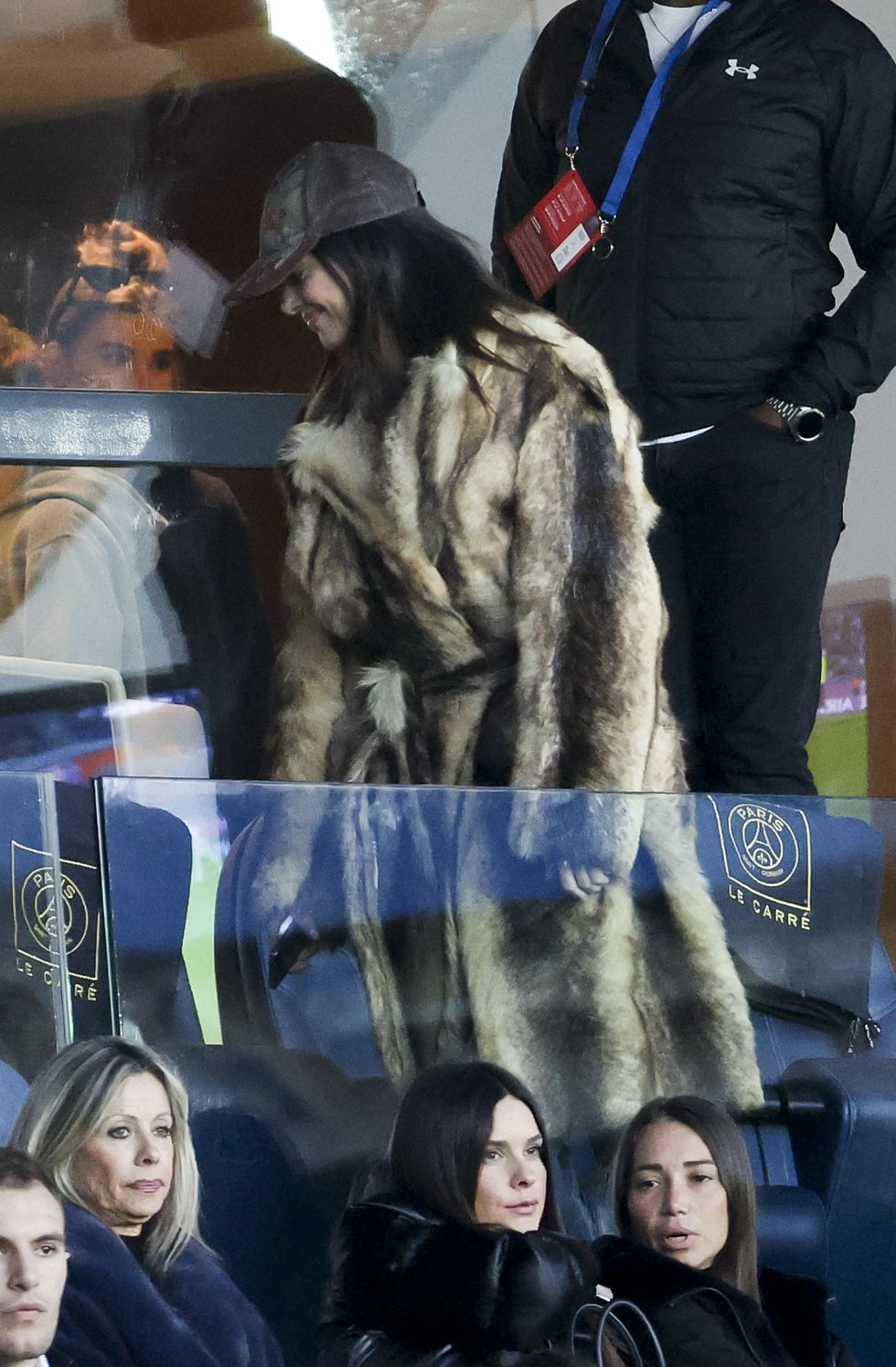 paris, france march 19 kendall jenner attends the ligue 1 uber eats match between paris saint germain psg and stade rennais rennes at parc des princes stadium on march 19, 2023 in paris, france photo by jean catuffegetty images