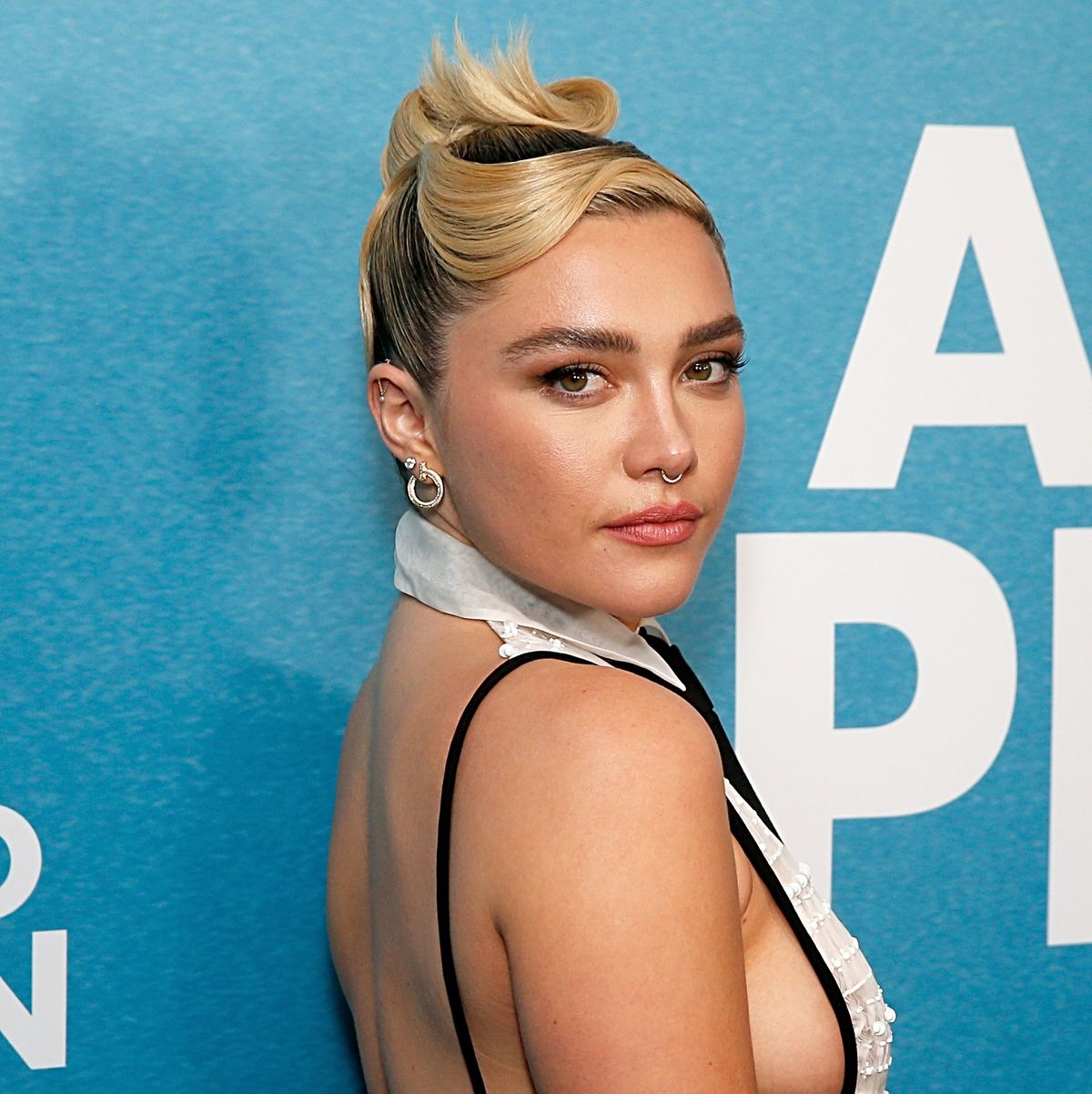 Florence Pugh Stuns In a Backless Valentino Gown