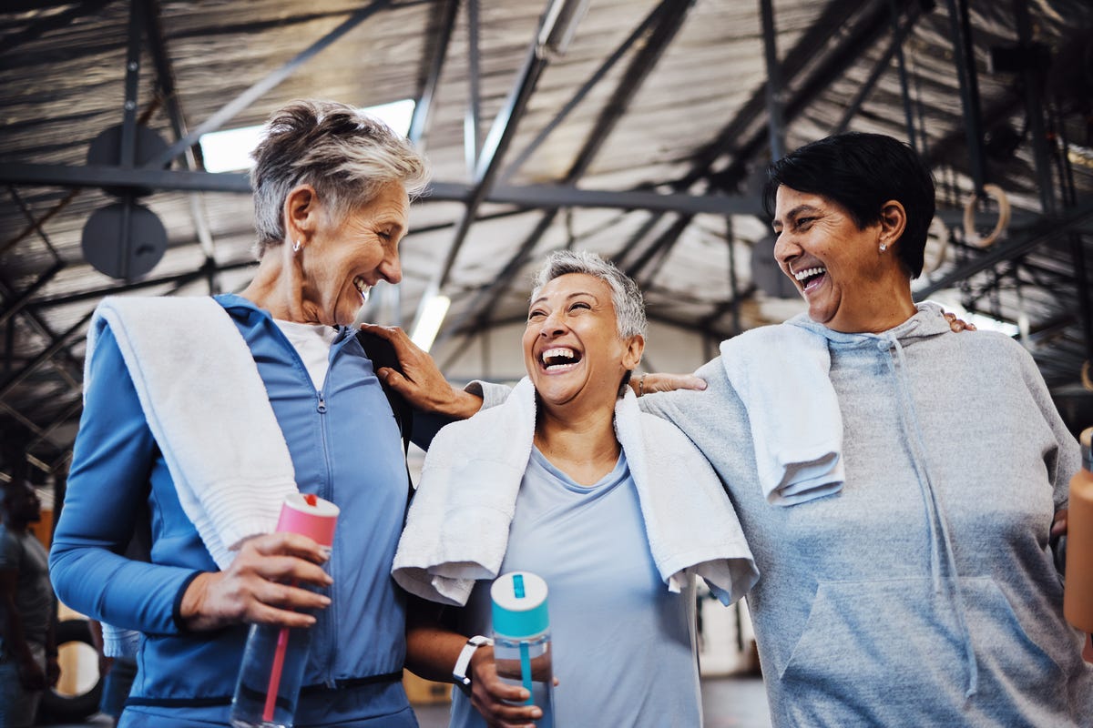 The 6 Best Ways To Manage Perimenopausal And Menopausal Weight Gain, According To Experts
