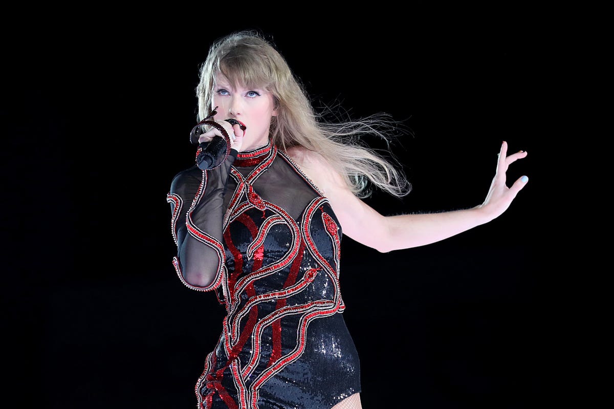 Taylor Swift Reveals She ONLY Has One Breakup Album