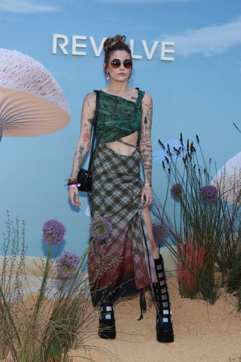 9 Gaya Paling Hot Selebriti Hollywood di Coachella