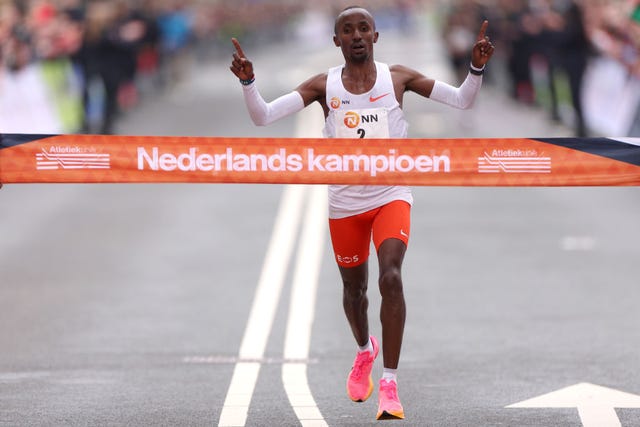 abdi nageeye marathon rotterdam 2023 nederlands kampioen