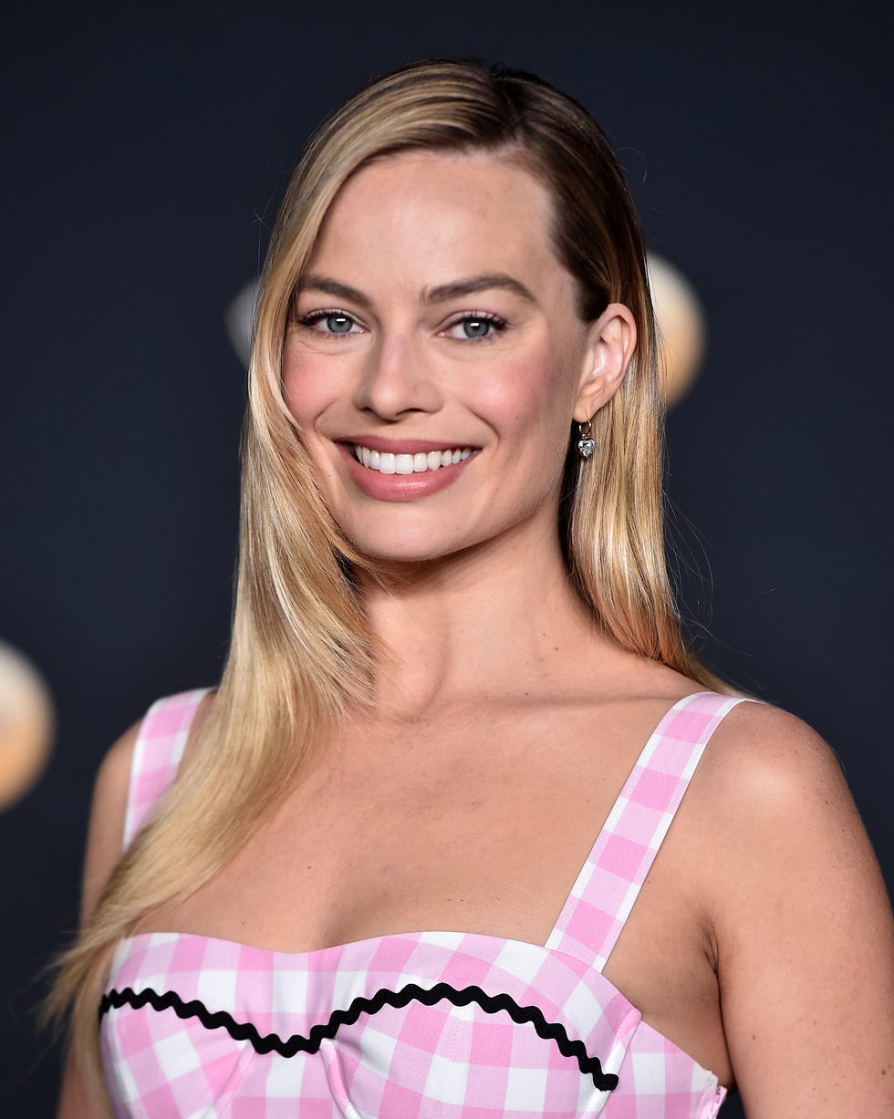 margot robbie beauty evolution