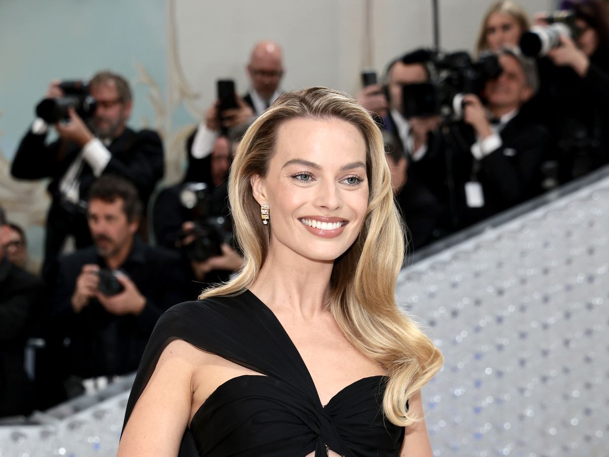 Margot Robbie Wore a Gown with a See-Through Corset to the 2023 Met Gala