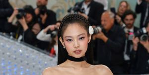 new york, new york may 01 jennie kim attends the 2023 met gala celebrating karl lagerfeld a line of beauty at the metropolitan museum of art on may 01, 2023 in new york city photo by dimitrios kambourisgetty images for the met museumvogue