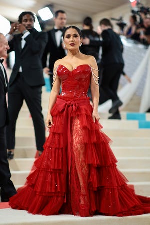 new york, new york may 01 salma hayek pinault attends the 2023 met gala celebrating karl lagerfeld a line of beauty at the metropolitan museum of art on may 01, 2023 in new york city photo by dimitrios kambourisgetty images for the met museumvogue