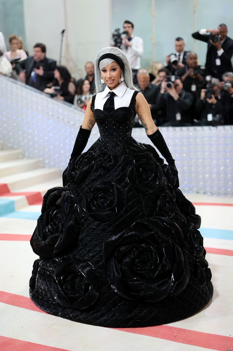 Met Gala 2023 Celebrities Wearing Chanel Camellia Flower Looks – WWD