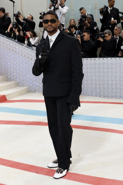 new york, new york may 01 usher attends the 2023 met gala celebrating karl lagerfeld a line of beauty at the metropolitan museum of art on may 01, 2023 in new york city photo by mike coppolagetty images