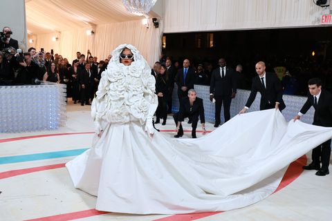 new york, new york may 01 rihanna attends the 2023 met gala celebrating karl lagerfeld a line of beauty at the metropolitan museum of art on may 01, 2023 in new york city photo by theo wargogetty images for karl lagerfeld