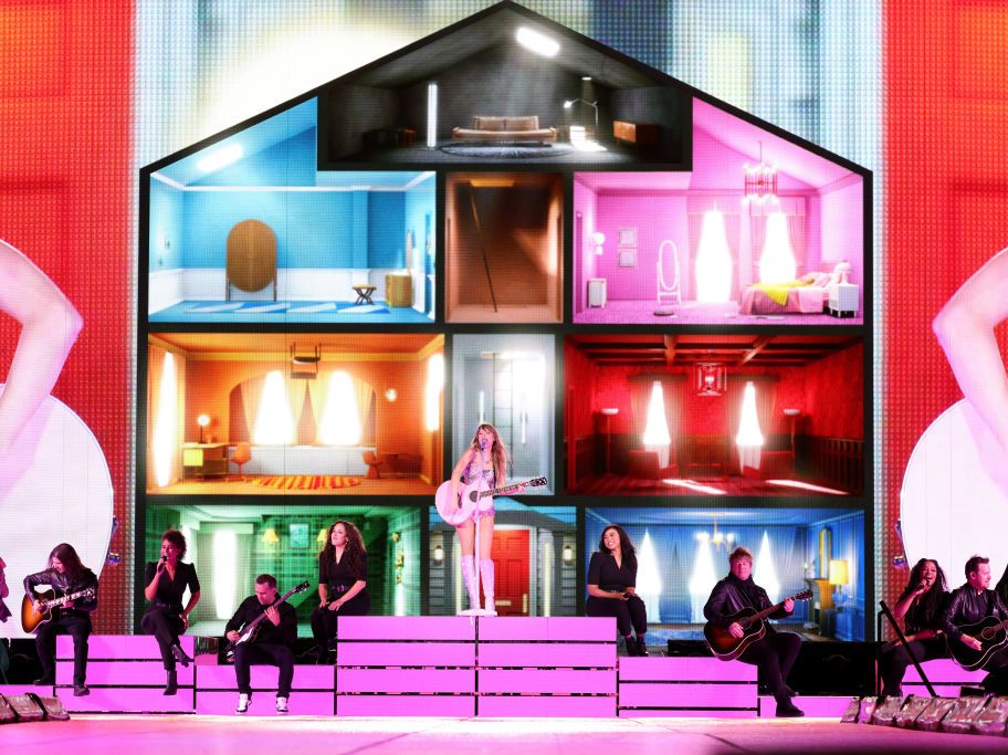 LEGO IDEAS - Taylor Swift: Lover House