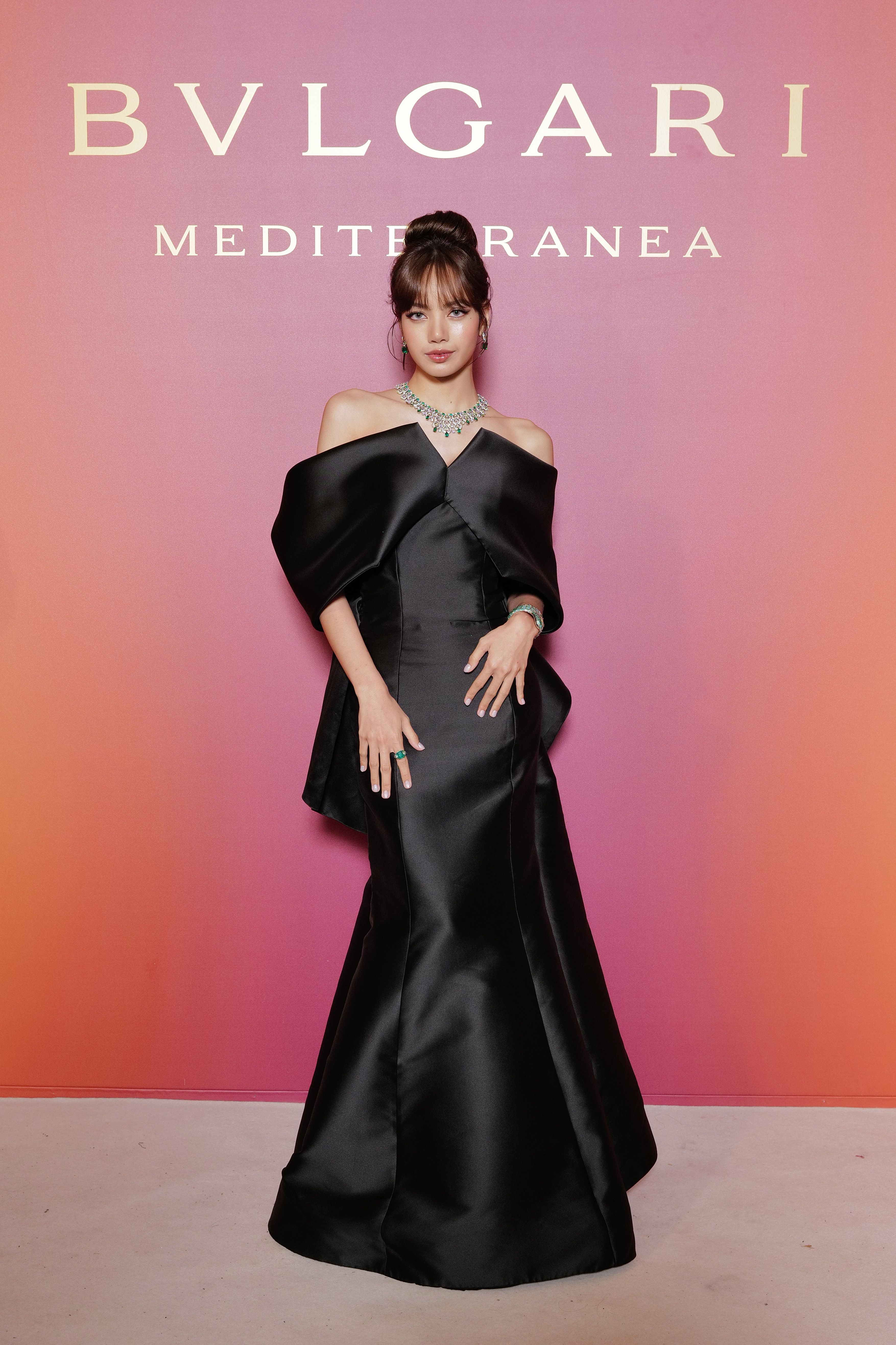 5 Must Have Gowns From Blackpink Lisas Wardrobe To Ace Any Occasion  Gracefully  IWMBuzz