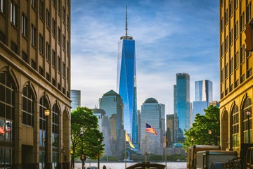 the freedom tower and lower manhattan from jersey city