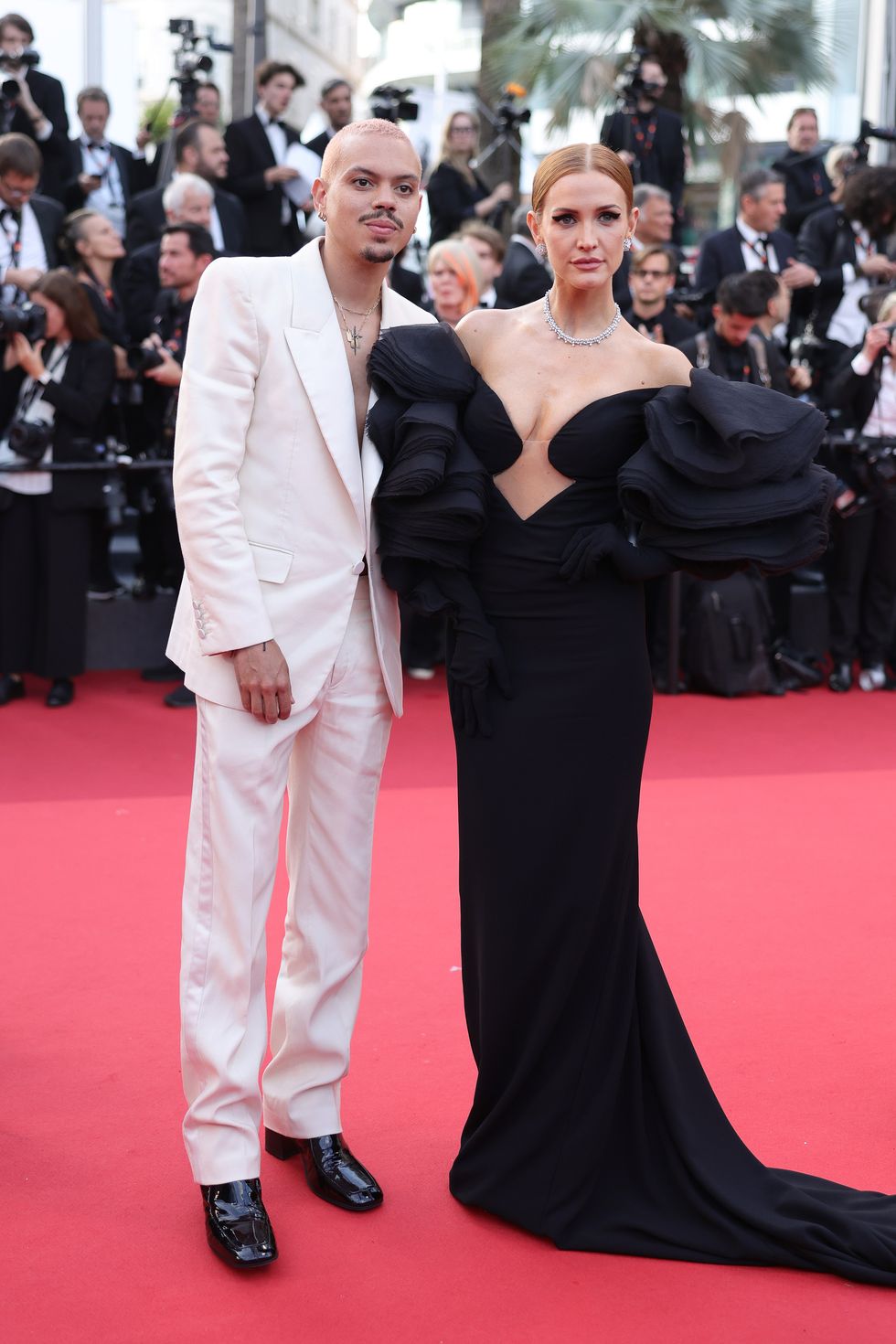980px x 1470px - The Best Dressed Couples On The Cannes Red Carpet 2023