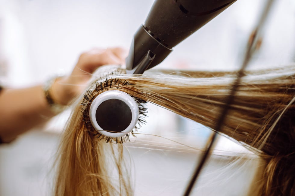 the ultimate guide to blowdrying your hair, even if you've got no time to wash it