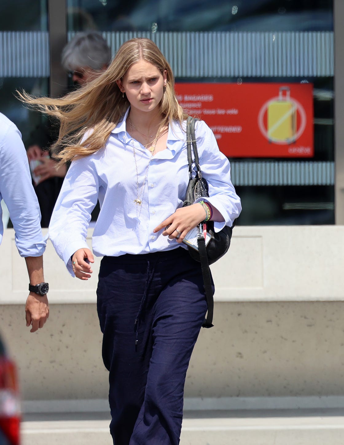 La sobrina de la Reina Sofia esta mas guapa y follable que la princesa Leonor?