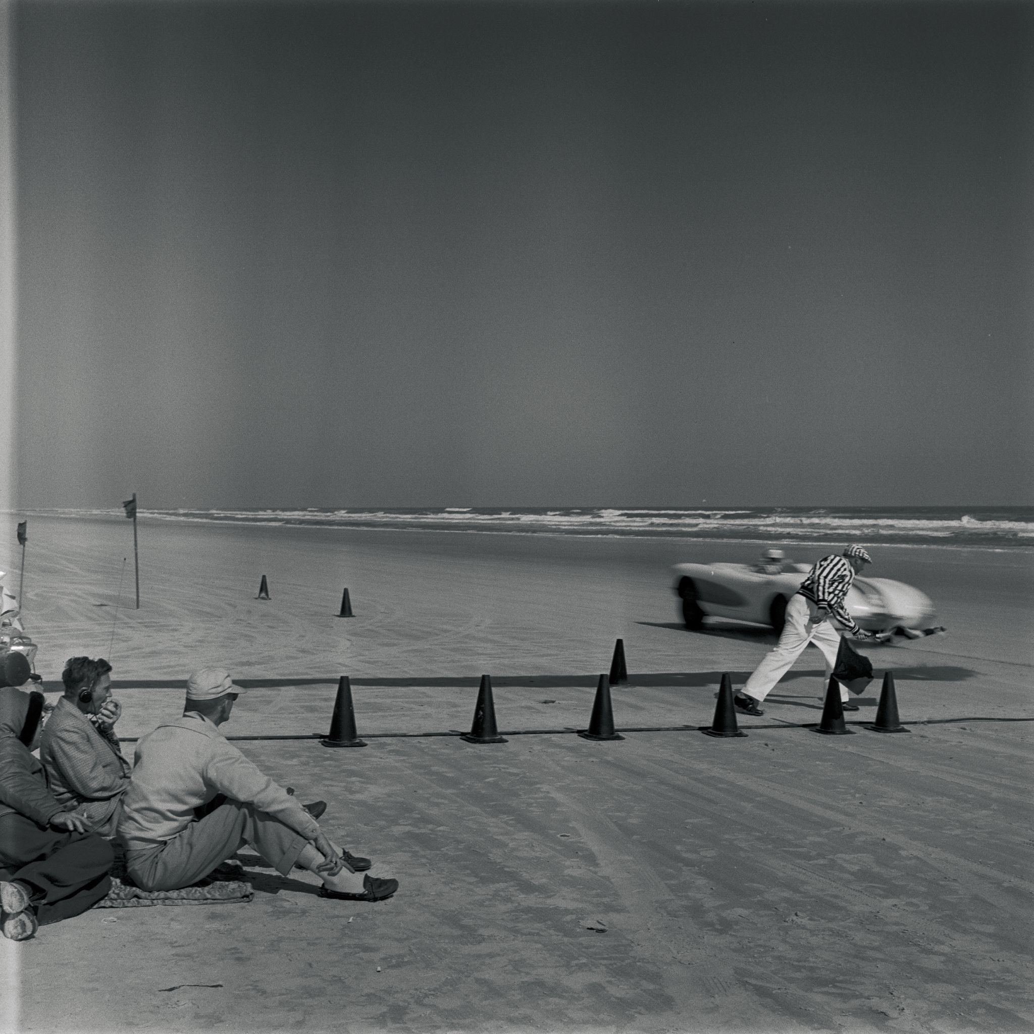 united states february 29 daytona beach speed week 1956 one of the trio of chevrolet factory prepared 1956 corvettes and driven by betty skelton, john fitch, and chevrolet engineer zora arkus duntov this one crosses the timing line on its southbound run as the flagman drops the checkers photo by ray brockthe enthusiast network via getty imagesgetty images