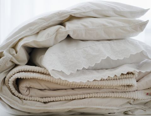 Linens, Textile, Beige, Bedding, Duvet, Towel, 