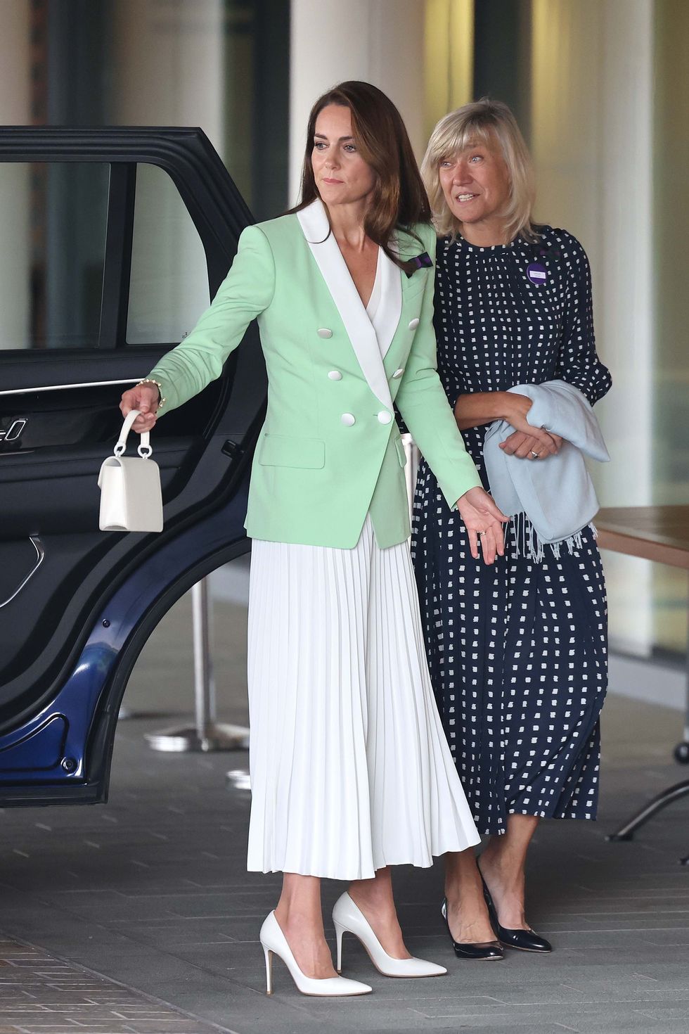 london, england july 04 catherine, princess of wales attends day two of the wimbledon tennis championships at all england lawn tennis and croquet club at all england lawn tennis and croquet club on july 04, 2023 in london, england photo by neil mockfordgc images