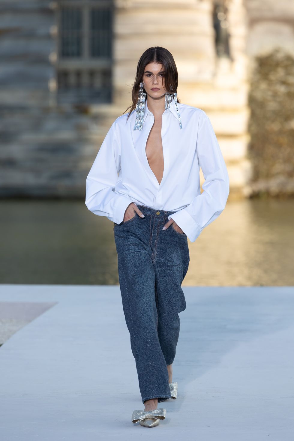 The Runway Rundown: Valentino's AW23 Couture Show Just Made Jeans And A  White Shirt Cool Again