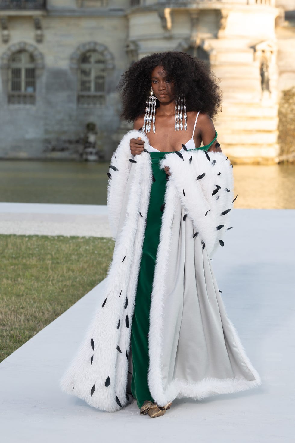 Sfilata Valentino Haute Couture Autunno Inverno 20232024 FOTO