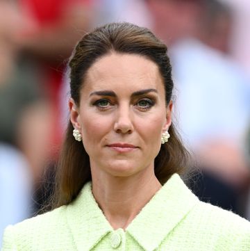 Kate Middleton wears green leopard print dress for Nuneaton visit