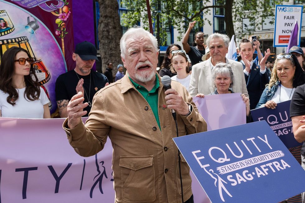 london, united kingdom july 21, 2023 actor brian cox addresses members of the entertainment trade union equity and supporters during a rally in leicester square in solidarity with striking us actors in london, united kingdom on july 21, 2023 last week marked the start of a major industrial action by the screen actors guild – american federation of television and radio artists sag aftra, which represents around 160,000 actors across the united states, after the union failed to negotiate new contracts with the alliance of motion picture and television producers amptp