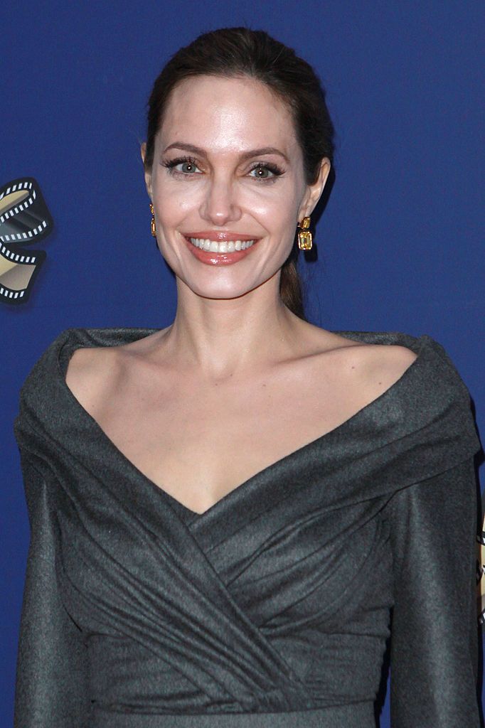 祝49歳！ アンジェリーナ・ジョリーのタフ＆セクシーな美貌遍歴