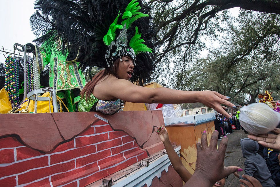 mardi gras parade clubs