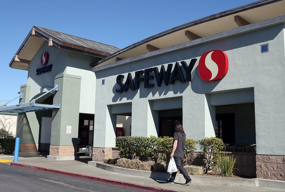 safeway grocery store posts postive quarterly earnings