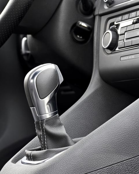 Vehicle, Gear shift, Car, Center console, Steering wheel, Automotive design, Personal luxury car, Auto part, 