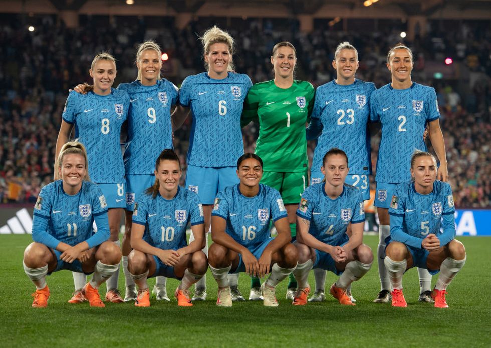 sydney, australia august 20 back row from left to right georgia stanway, rachel daly, millie bright, mary earps, alessia russo, lucy bronze, front row from left to right lauren hemp, ella toone, jessica carter, keira walsh and alex greenwood of england line up for the team photos ahead of the fifa womens world cup australia  new zealand 2023 final match between spain and england at stadium australia on august 20, 2023 in sydney, australia photo by joe priorvisionhaus via getty images