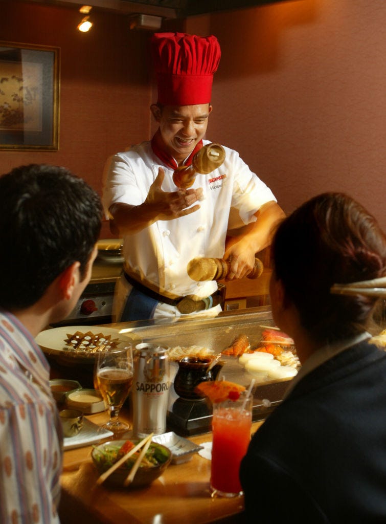 tepanyaki chef at benihana restaurant
