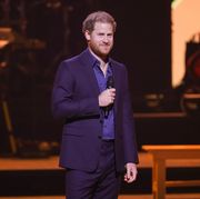 the hague, netherlands   april 22 prince harry, duke of sussex speaks on stage during the invictus games the hague 2020 closing ceremony at zuiderpark on april 22, 2022 in the hague, netherlands photo by chris jacksongetty images for the invictus games foundation
