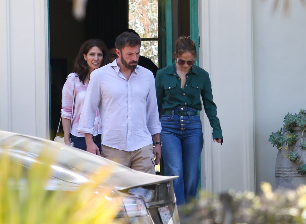 los angeles, ca   may 07 ben affleck and jennifer lopez are seen on may 07, 2022 in los angeles, california  photo by bellocqimagesbauer griffingc images
