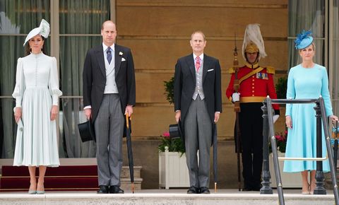 britains catherine, duchess of cambridge l, britains prince william, duke of cambridge 2l, britains prince edward, earl of wessex c and britains sophie, countess of wessex r attend a royal garden party at buckingham palace in london on may 25, 2022 photo by dominic lipinski  pool  afp photo by dominic lipinskipoolafp via getty images