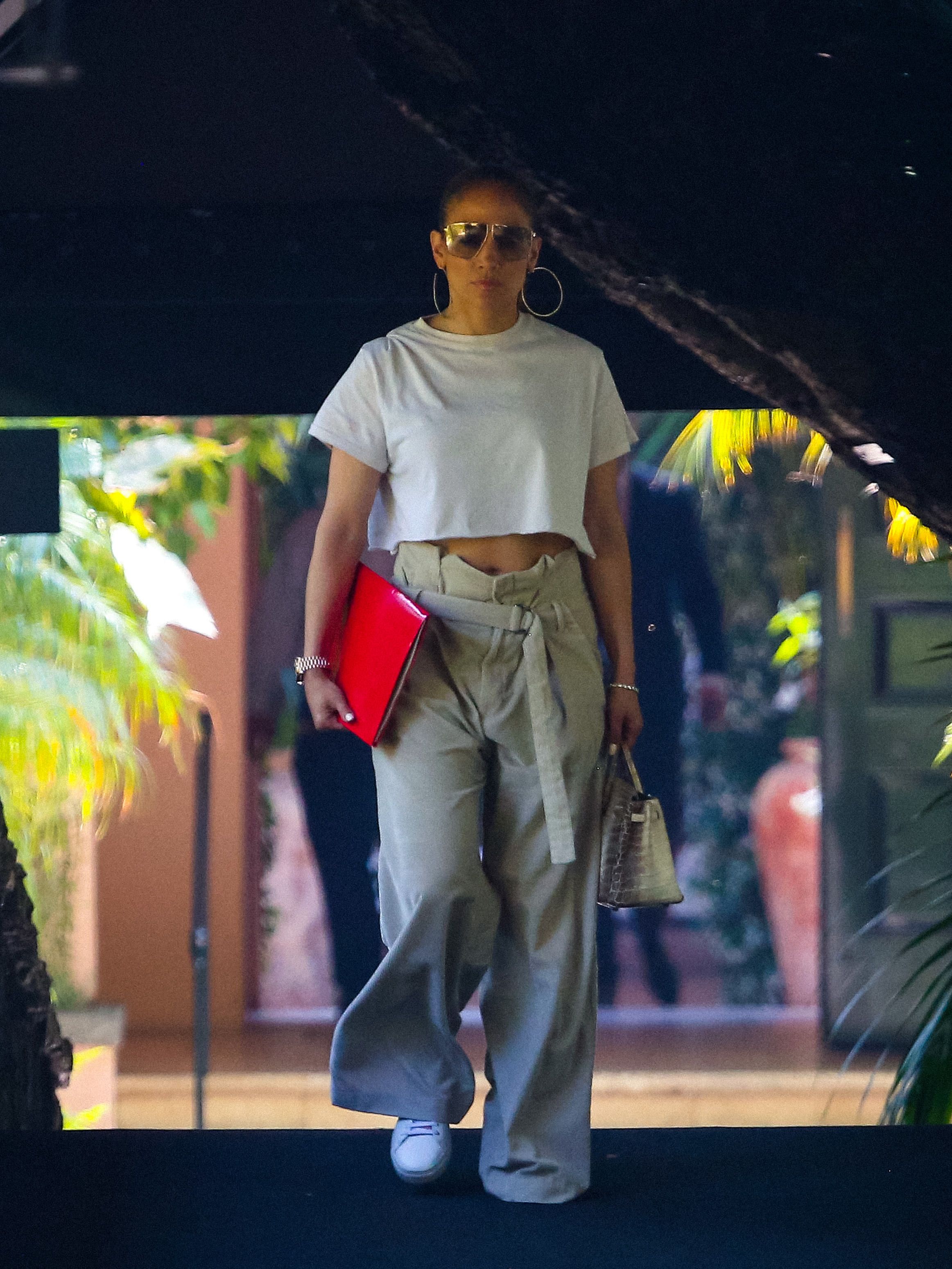 Jennifer Lopez Paired Trendy Pants with a Plain Tee and Her Favorite Birkin