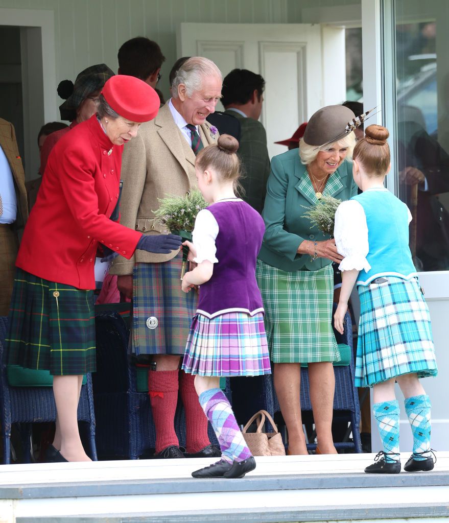 The Queen and Princess Anne wear co-ordinating looks in Scotland