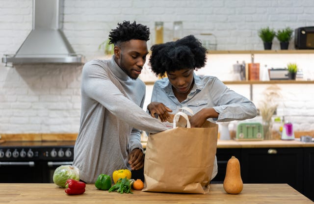 Women do more cooking, grocery shopping than men among U.S. couples