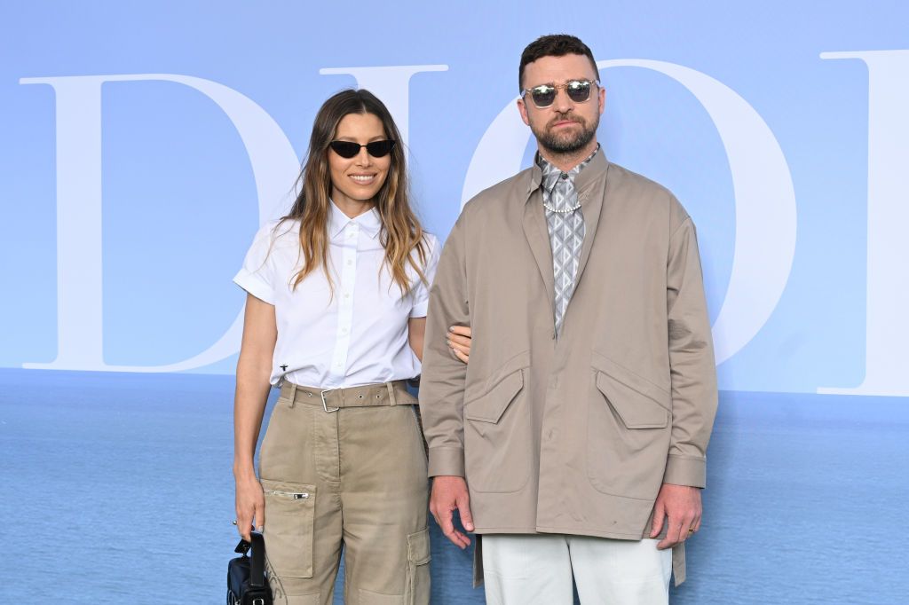 paris, france   june 24 editorial use only   for non editorial use please seek approval from fashion house jessica biel and justin timberlake attend the dior homme menswear spring summer 2023 show as part of paris fashion week  on june 24, 2022 in paris, france photo by stephane cardinale   corbiscorbis via getty images