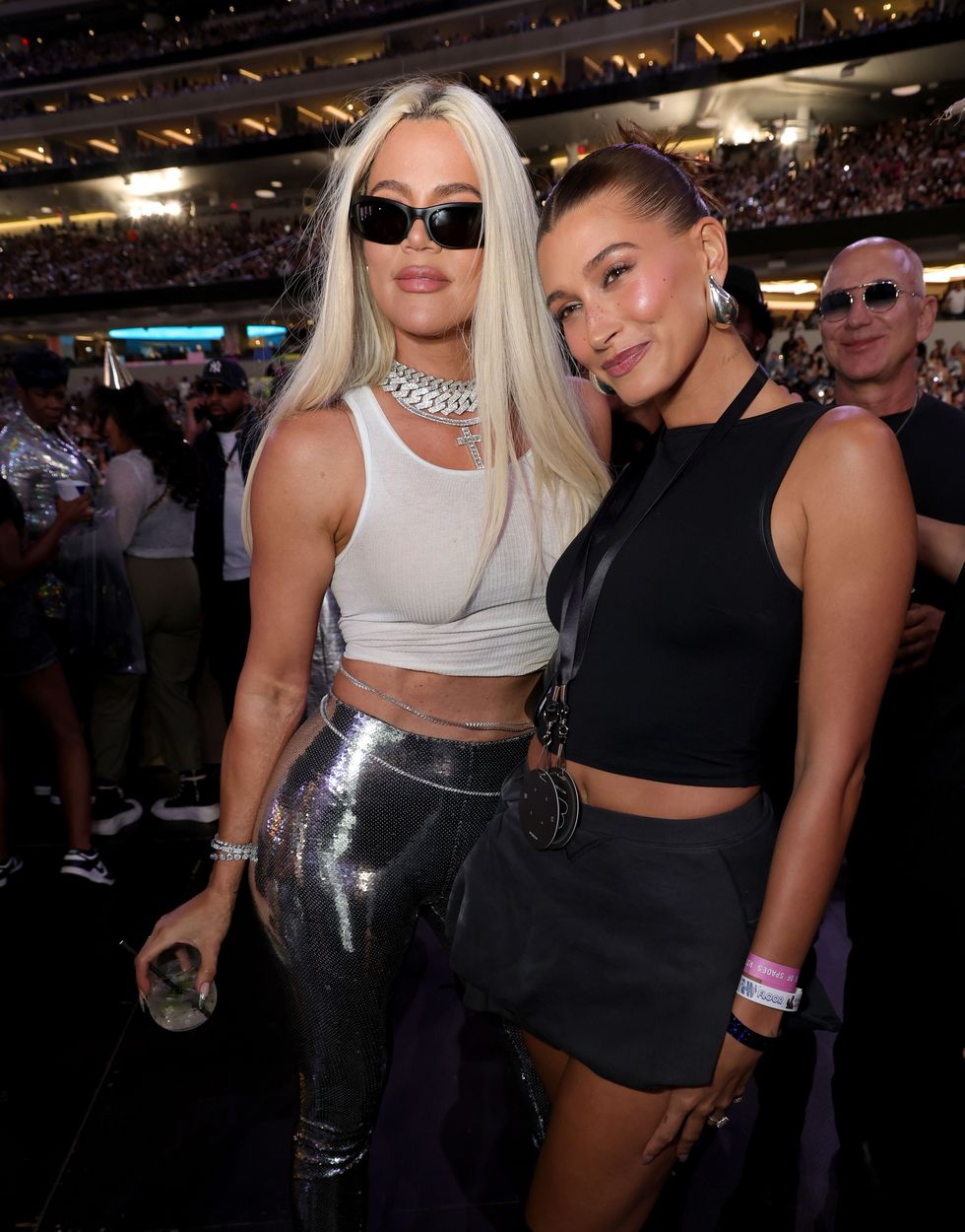 inglewood, california september 04 editorial use only exclusive coverage l r khloé kardashian and hailey bieber attend the renaissance world tour at sofi stadium on september 04, 2023 in inglewood, california photo by kevin mazurwireimage for parkwood