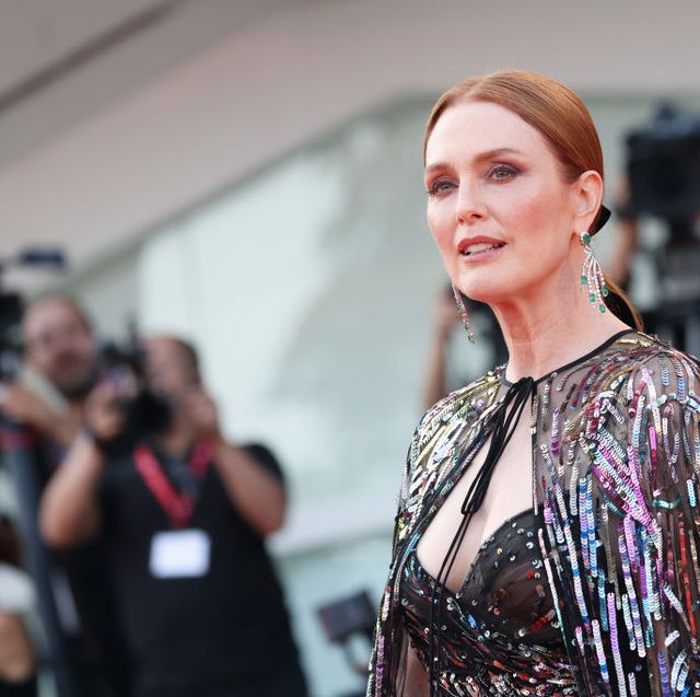 venice, italy   august 31 julianne moore attends the opening ceremony of the 79th venice international film festival on august 31, 2022 in venice, italy photo by stefania dalessandrogetty images