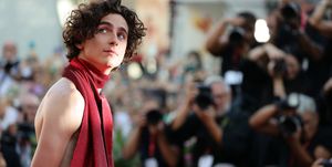 venice, italy   september 02 timothee chalamet attends the "bones and all" red carpet at the 79th venice international film festival on september 02, 2022 in venice, italy photo by andreas rentzgetty images