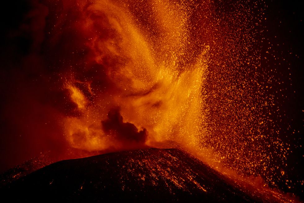 new eruption at etna volcano during the night between 8 and 9 july, a lava fountain from the southeast crater reached 800 meters in heighs, the eruptive column was carried by the wind to the southeast, the  ash fell on the town of zafferana etnea and surrounding areas