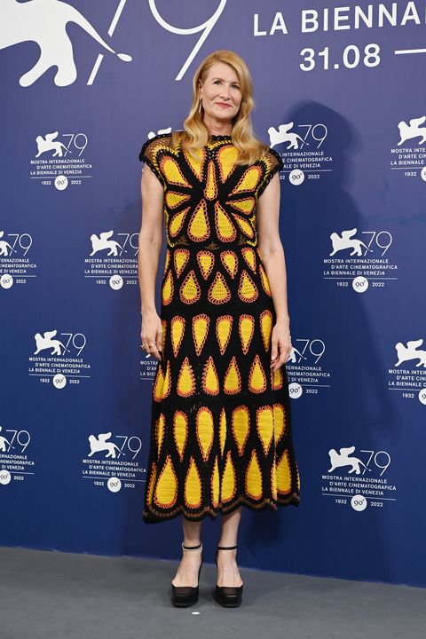 venice, italy   september 07 laura dern attends the photocall for the son at the 79th venice international film festival on september 07, 2022 in venice, italy photo by kate greengetty images