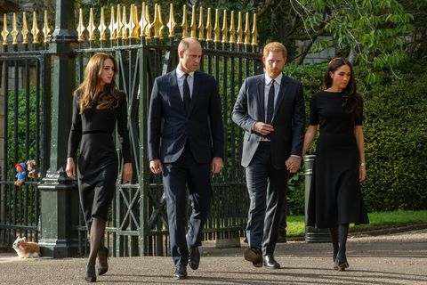 prince william and catherine, the new prince and princess of wales, accompanied by prince harry and meghan, the duke and duchess of sussex, arrive to view floral tributes to queen elizabeth ii laid outside cambridge gate at windsor castle on 10th september 2022 in windsor, united kingdom queen elizabeth ii, the uks longest serving monarch, died at balmoral aged 96 on 8th september 2022 after a reign lasting 70 years photo by mark kerrisonin pictures via getty images