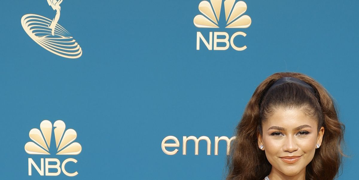 Zendaya Is a Vision in an Elegant Black Gown and Diamonds at the 2022 Emmys