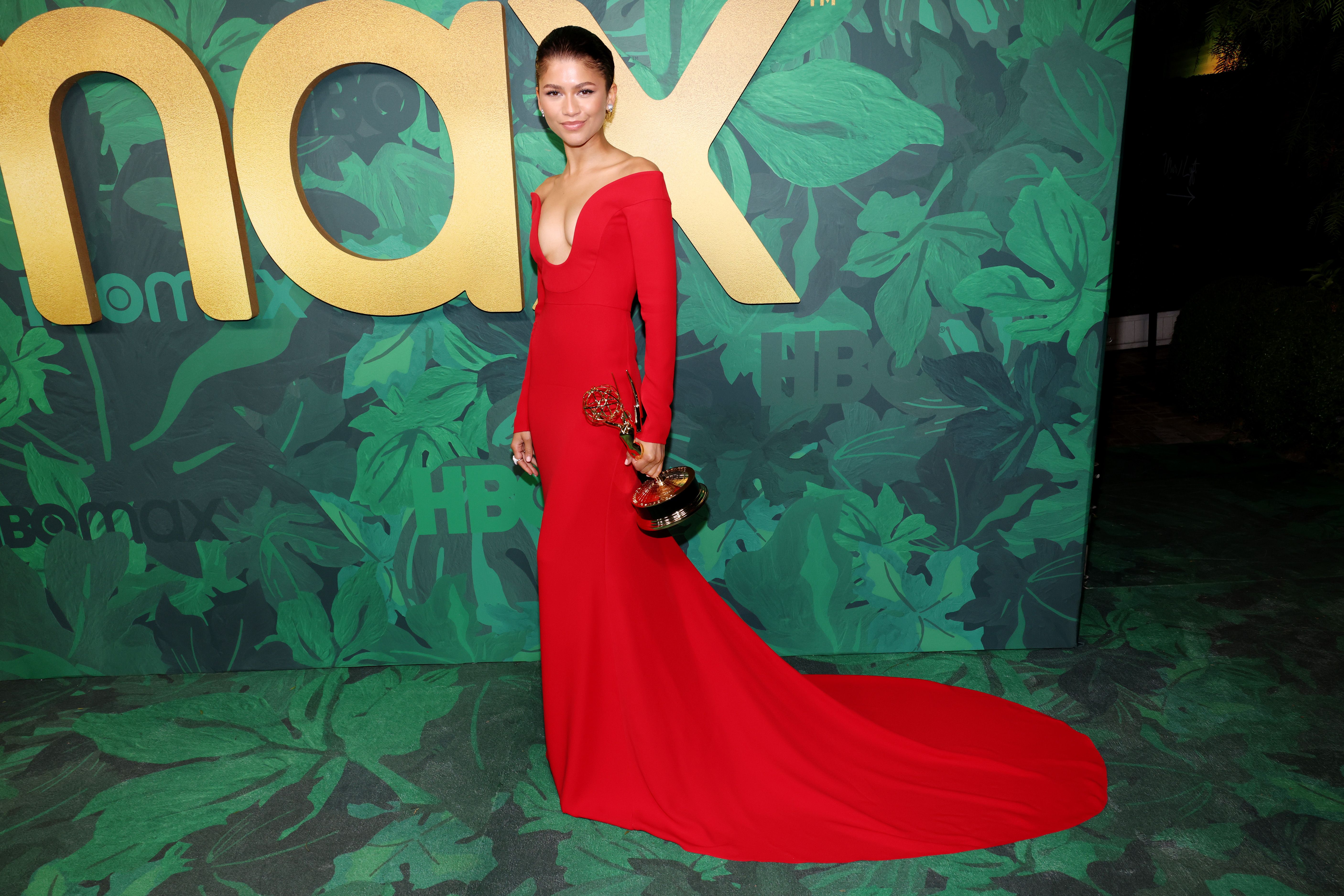 Zendaya Wears Red Plunge Valentino Dress to Emmys 2022 After