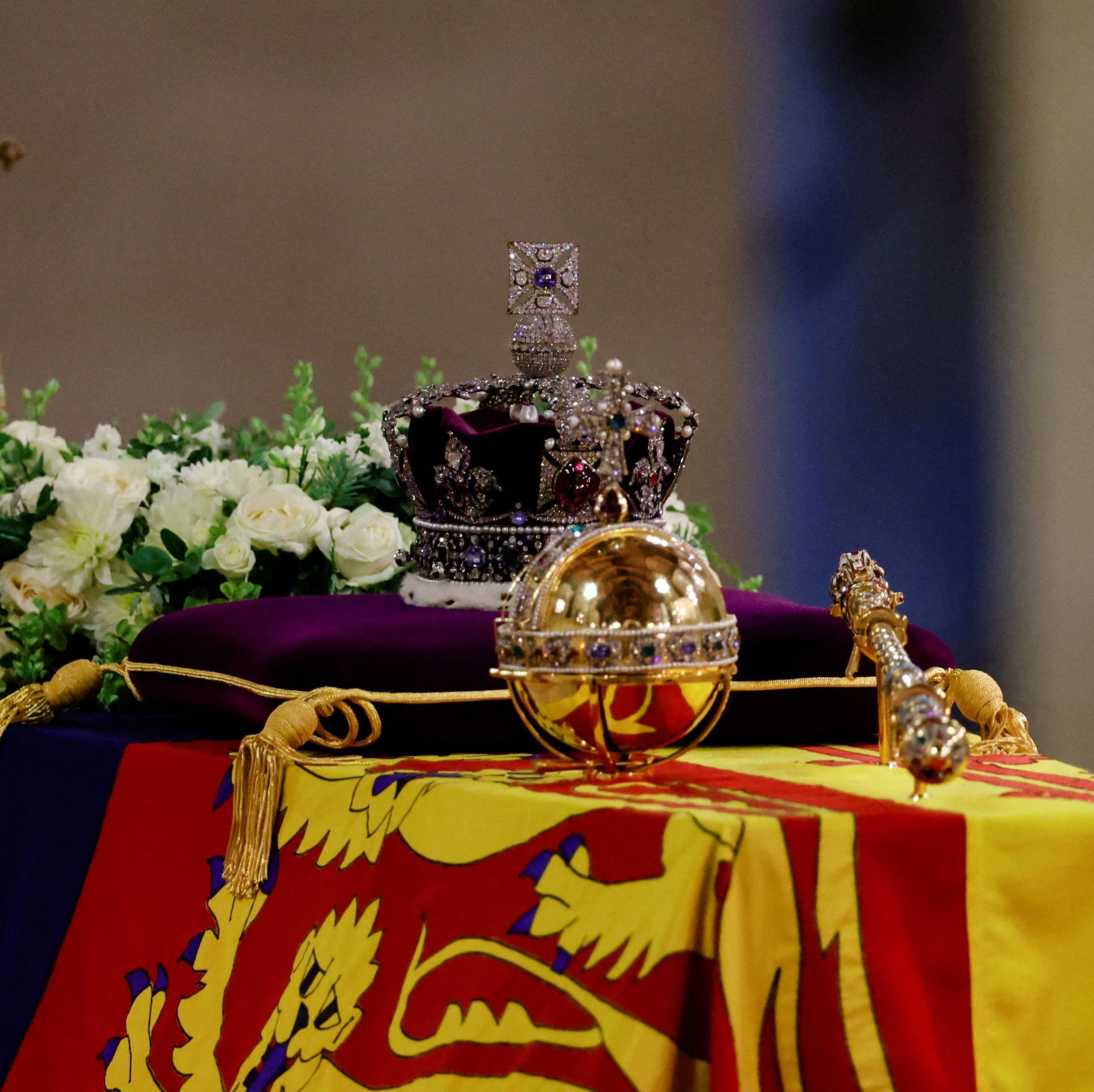 A Moving Hour Watching The Queen Lie In State The Day Before Her Final Farewell