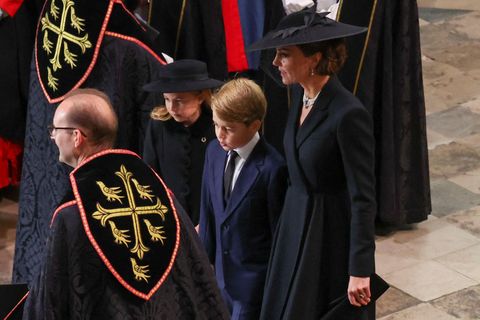 britains catherine, princess of wales, princess charlotte and prince george arrive for the state funeral service of britains queen elizabeth ii at westminster abbey in london on september 19, 2022   leaders from around the world will attend the state funeral of queen elizabeth ii the countrys longest serving monarch, who died aged 96 after 70 years on the throne, will be honoured with a state funeral on monday morning at westminster abbey photo by phil noble  pool  afp photo by phil noblepoolafp via getty images
